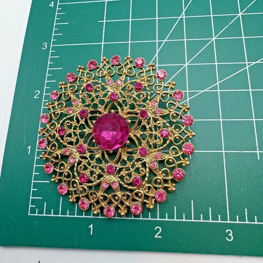 Vintage Filigree Brooch Gold Tone Pink Statement Circle READ